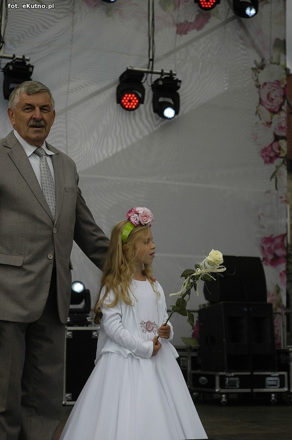 Królowa Róż i Królewna Różyczka przejęły władzę. Bawmy się na 38. Święcie Róży