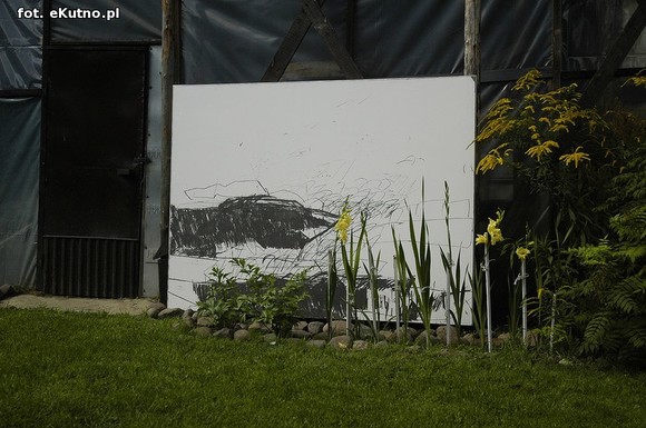 Obrazy. Natura. Obrazy Aleksandry Gieragi na pałacowym dziedzińcu