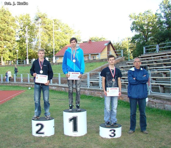 Niespodzianka Kowalskiego i dobry poziom Ewkowskiego. Nasi lekkoatleci w Kielcach