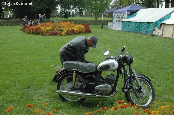 Jedenasty raz uczczą pamięć Bohaterów Walk nad Bzurą. Patriotyczny rajd pod Kutnem