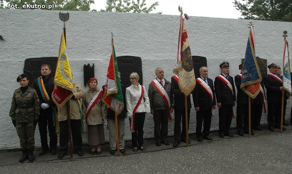 Ziarna padły na ziemię żyzną i plon wydały. Polegli nad Bzurą są w naszych sercach