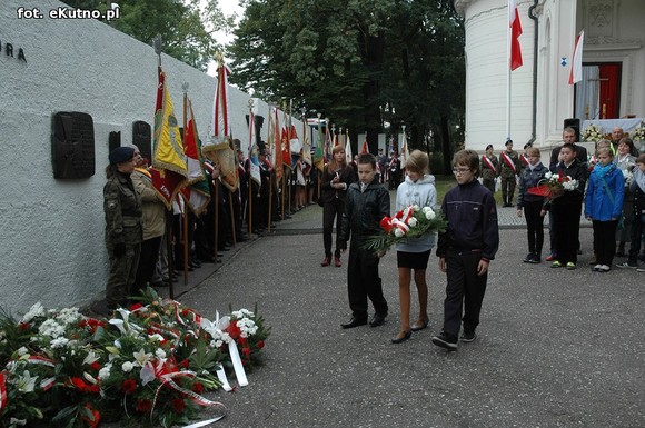 Ziarna padły na ziemię żyzną i plon wydały. Polegli nad Bzurą są w naszych sercach