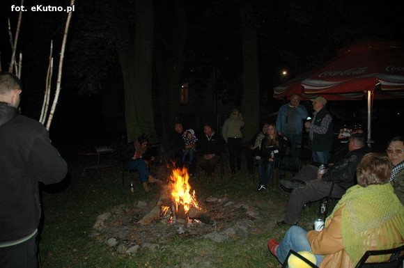 Najwolniejsza jazda motocyklem, strzały i sprawdzian wiedzy o Bitwie nad Bzurą. Drugi dzień Rajdu