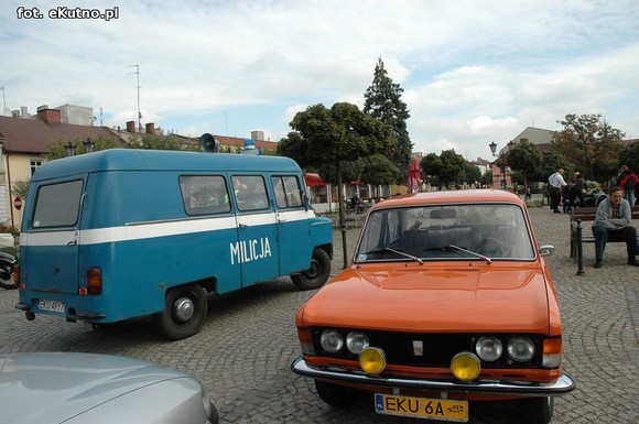 Najwolniejsza jazda motocyklem, strzały i sprawdzian wiedzy o Bitwie nad Bzurą. Drugi dzień Rajdu