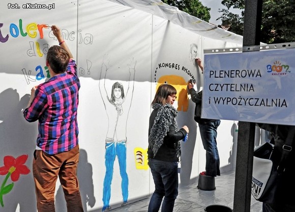 Pod patronatem eKutno.pl: Dziś Fabryka książek dla dzieci, warsztaty i debata o kulturze