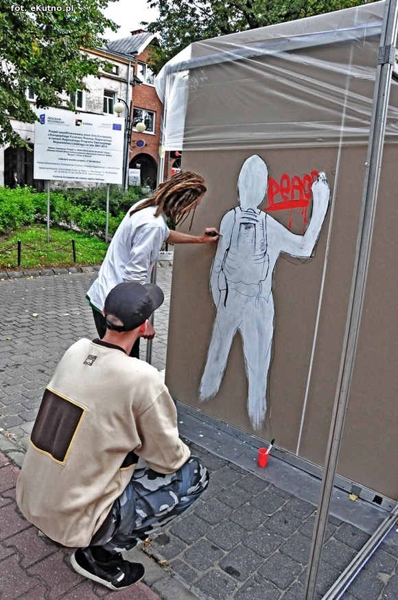 Pod patronatem eKutno.pl: Dziś Fabryka książek dla dzieci, warsztaty i debata o kulturze