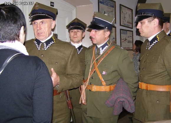 Stowarzyszenie Historyczne Pułk 37 na V pikniku przy bunkrze