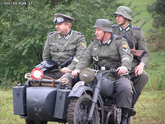 Stowarzyszenie Historyczne Pułk 37 na V pikniku przy bunkrze