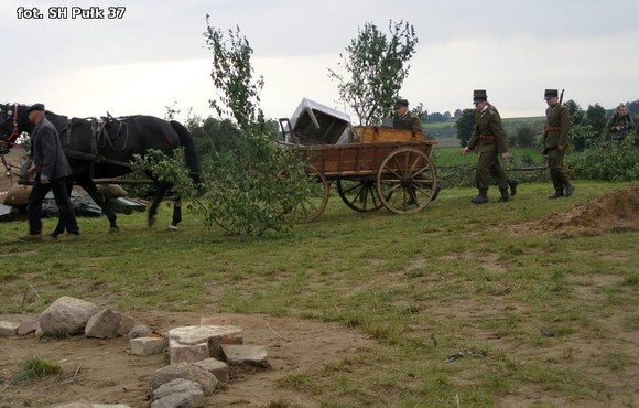 Stowarzyszenie Historyczne Pułk 37 na V pikniku przy bunkrze