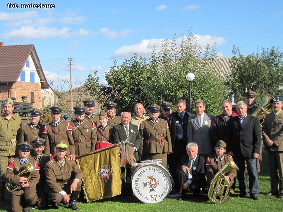 Reminiscencje: Wojska nie da się nie kochać. Stowarzyszenie Clonovia w Lipcach Reymontowskich