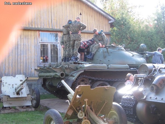 Reminiscencje: Wojska nie da się nie kochać. Stowarzyszenie Clonovia w Lipcach Reymontowskich