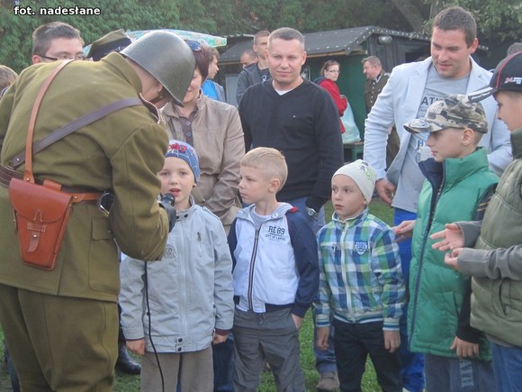 Reminiscencje: Wojska nie da się nie kochać. Stowarzyszenie Clonovia w Lipcach Reymontowskich