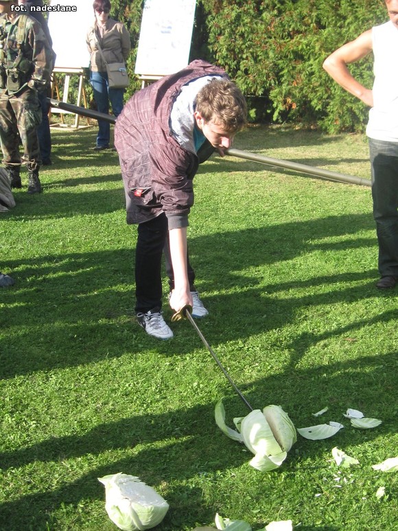 Reminiscencje: Wojska nie da się nie kochać. Stowarzyszenie Clonovia w Lipcach Reymontowskich