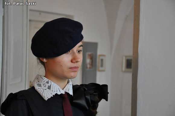 Kutnowska skautka z roku 1916 w Pałacu Saskim