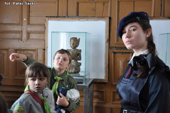 Kutnowska skautka z roku 1916 w Pałacu Saskim