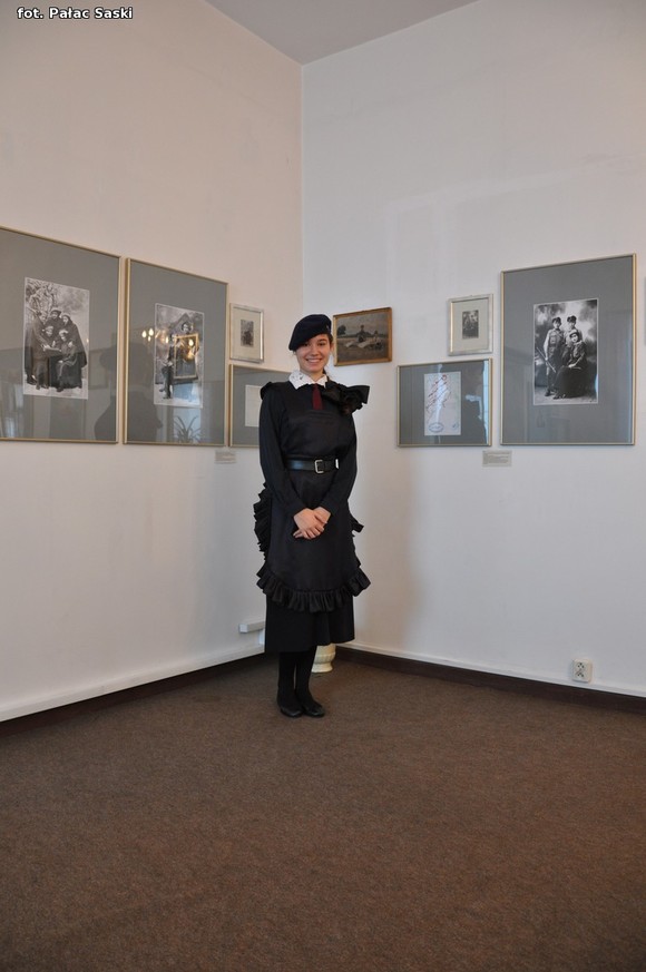 Kutnowska skautka z roku 1916 w Pałacu Saskim