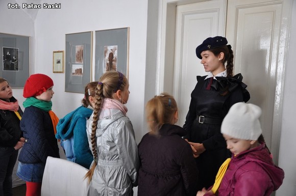 Kutnowska skautka z roku 1916 w Pałacu Saskim