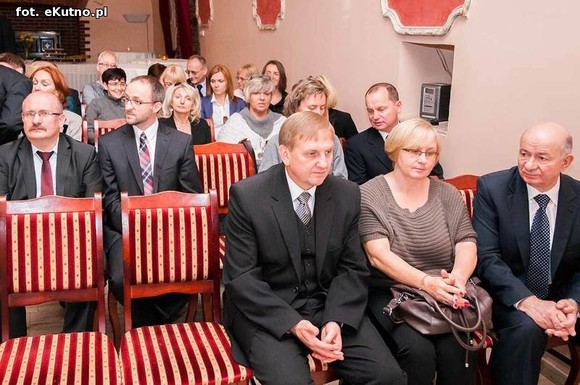 Starosta wręczyła nagrody dla nauczycieli