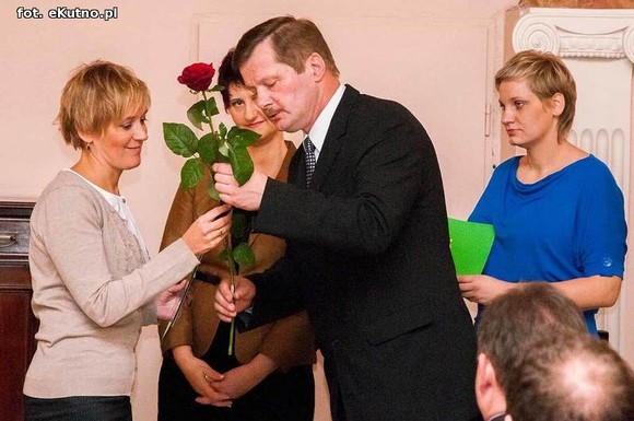 Starosta wręczyła nagrody dla nauczycieli