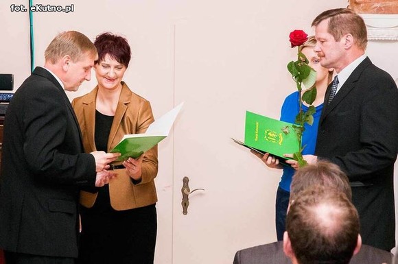 Starosta wręczyła nagrody dla nauczycieli