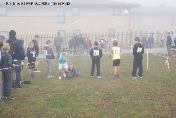 Zwycięzcy Mistrzostw Powiatu w Sztafetowych Biegach Przełajowych jadą do Rawy Mazowieckiej