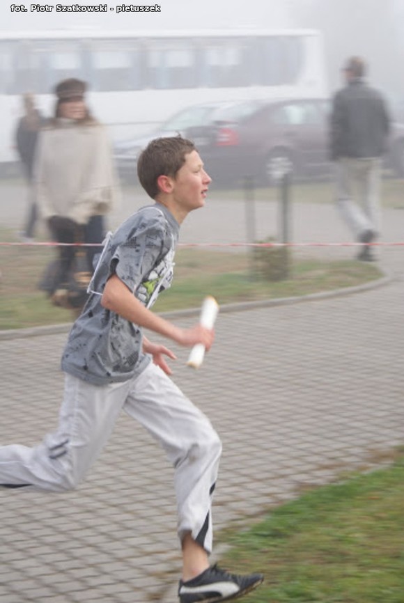 Zwycięzcy Mistrzostw Powiatu w Sztafetowych Biegach Przełajowych jadą do Rawy Mazowieckiej