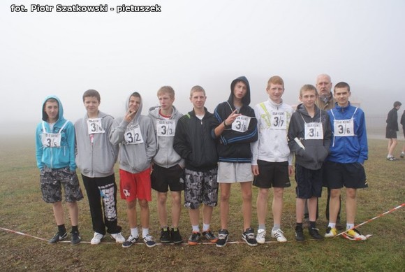 Zwycięzcy Mistrzostw Powiatu w Sztafetowych Biegach Przełajowych jadą do Rawy Mazowieckiej