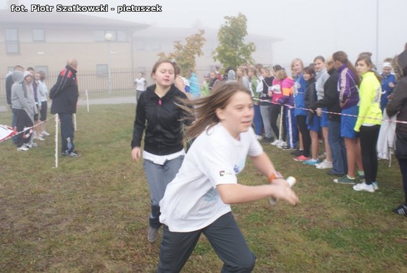 Zwycięzcy Mistrzostw Powiatu w Sztafetowych Biegach Przełajowych jadą do Rawy Mazowieckiej