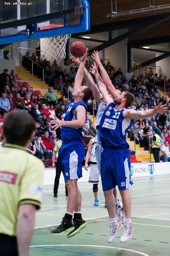 Relacja: AZS WSGK Polfarmex Kutno wygrał z AZS Politechnika BIG-PLUS Poznań  81-67