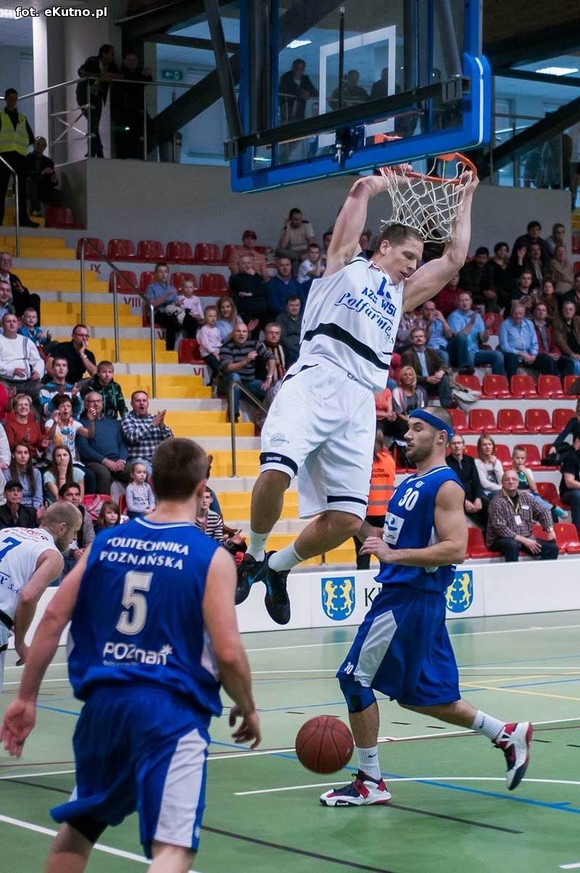 Relacja: AZS WSGK Polfarmex Kutno wygrał z AZS Politechnika BIG-PLUS Poznań  81-67