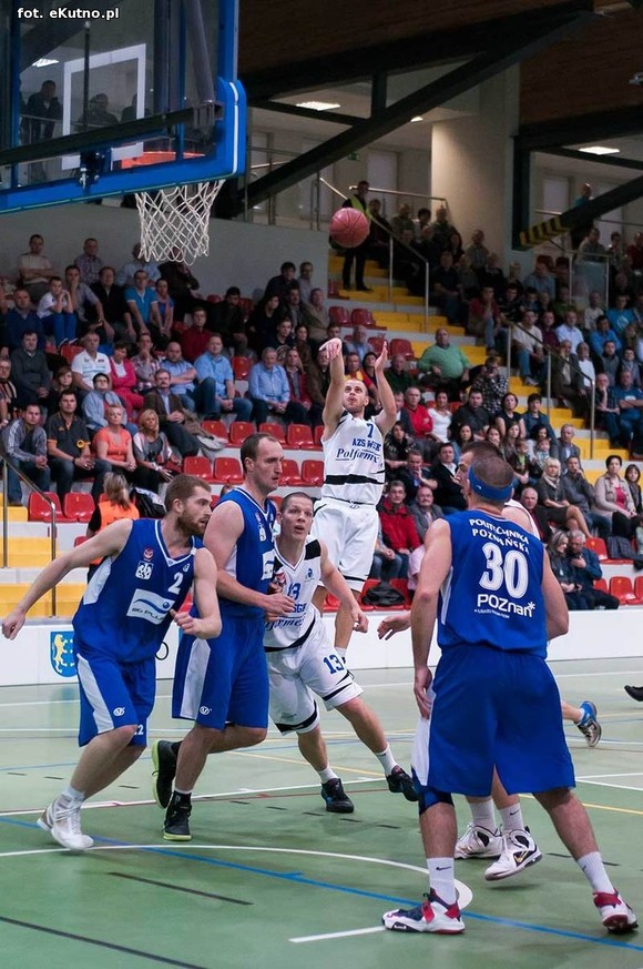 Relacja: AZS WSGK Polfarmex Kutno wygrał z AZS Politechnika BIG-PLUS Poznań  81-67
