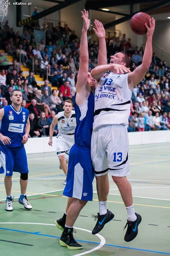 Relacja: AZS WSGK Polfarmex Kutno wygrał z AZS Politechnika BIG-PLUS Poznań  81-67