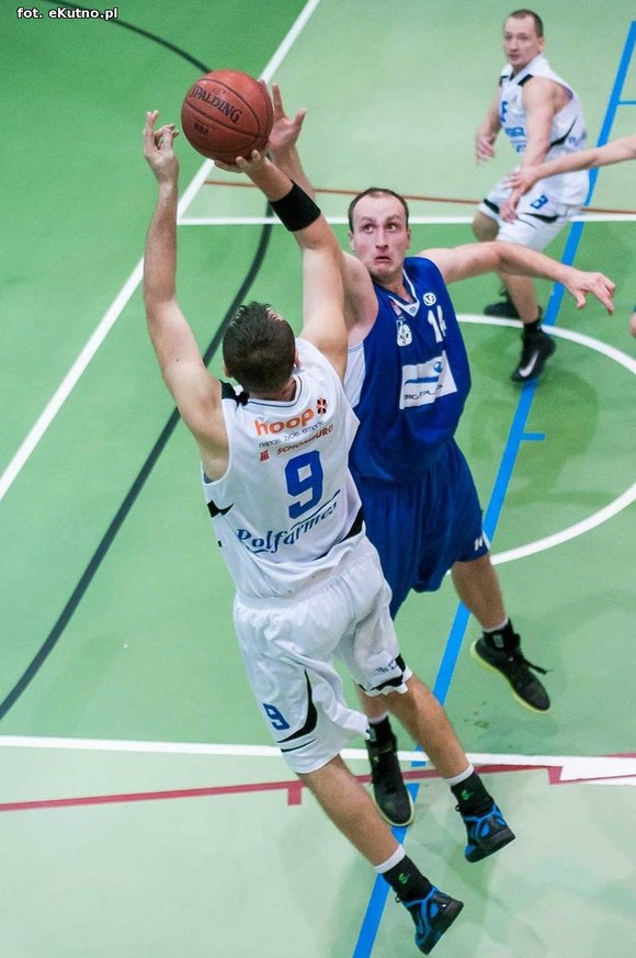 Relacja: AZS WSGK Polfarmex Kutno wygrał z AZS Politechnika BIG-PLUS Poznań  81-67