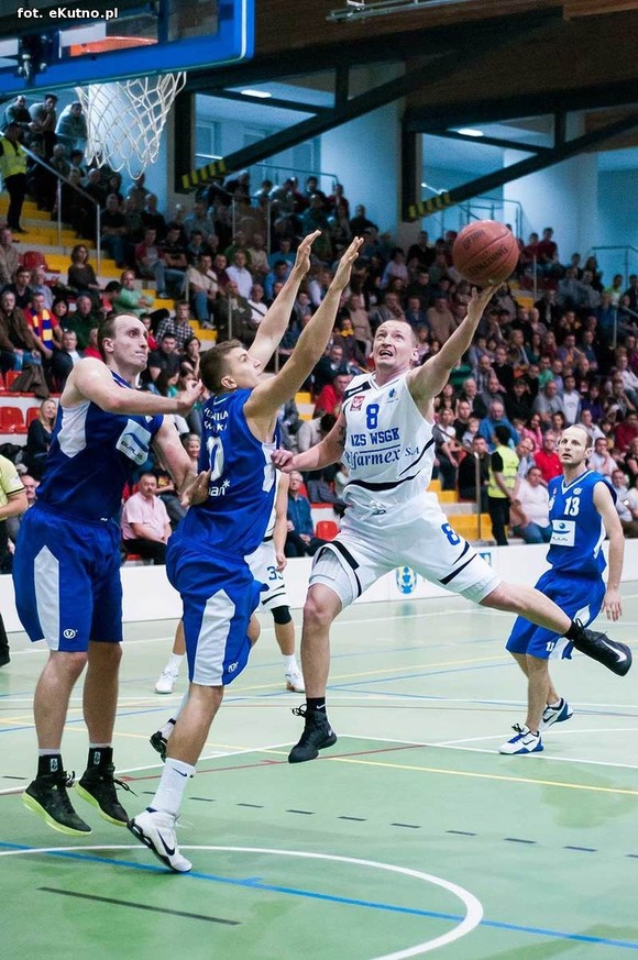 Relacja: AZS WSGK Polfarmex Kutno wygrał z AZS Politechnika BIG-PLUS Poznań  81-67
