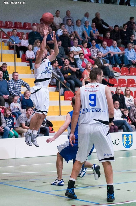 Relacja: AZS WSGK Polfarmex Kutno wygrał z AZS Politechnika BIG-PLUS Poznań  81-67