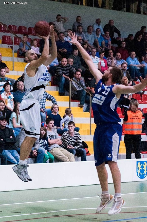 Relacja: AZS WSGK Polfarmex Kutno wygrał z AZS Politechnika BIG-PLUS Poznań  81-67