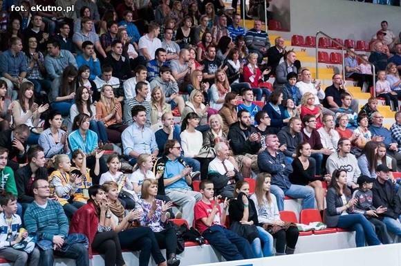 Relacja: AZS WSGK Polfarmex Kutno wygrał z AZS Politechnika BIG-PLUS Poznań  81-67