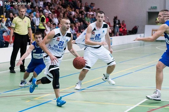 Relacja: AZS WSGK Polfarmex Kutno wygrał z AZS Politechnika BIG-PLUS Poznań  81-67