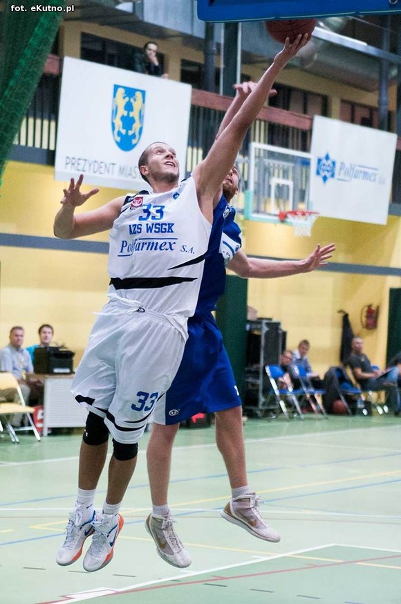 Relacja: AZS WSGK Polfarmex Kutno wygrał z AZS Politechnika BIG-PLUS Poznań  81-67