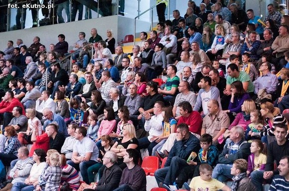 Relacja: AZS WSGK Polfarmex Kutno wygrał z AZS Politechnika BIG-PLUS Poznań  81-67