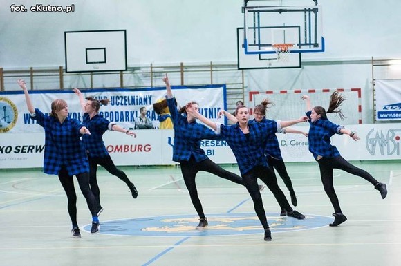 Relacja: AZS WSGK Polfarmex Kutno wygrał z AZS Politechnika BIG-PLUS Poznań  81-67