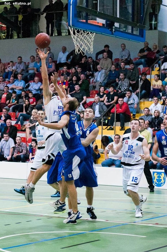 Relacja: AZS WSGK Polfarmex Kutno wygrał z AZS Politechnika BIG-PLUS Poznań  81-67