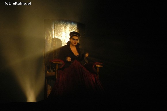 Kto zrozumiał w Kutnie Gyubala Wahazara? Matka.