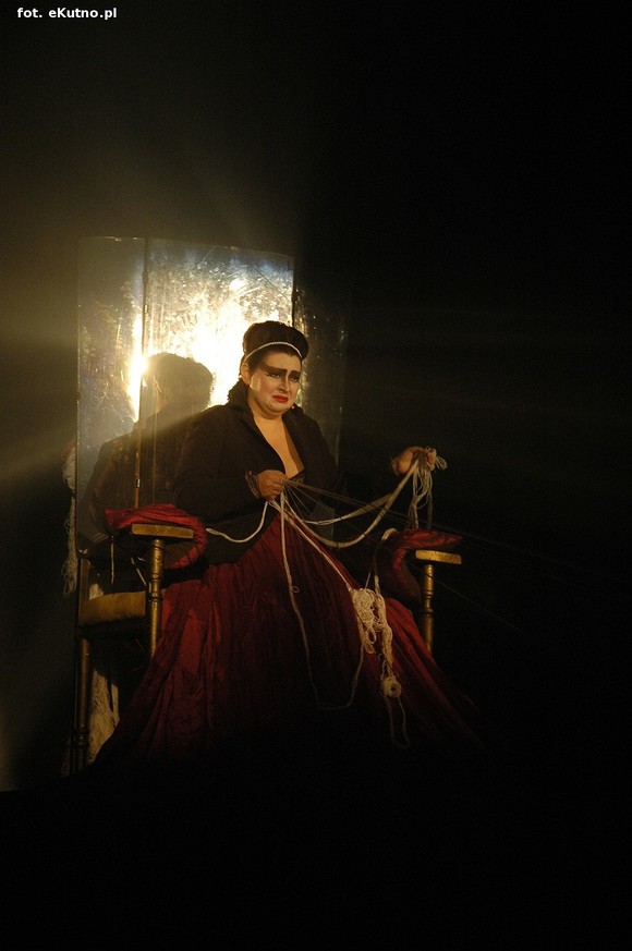 Kto zrozumiał w Kutnie Gyubala Wahazara? Matka.