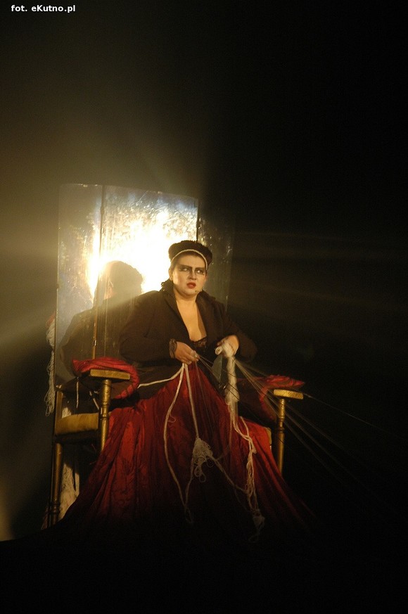 Kto zrozumiał w Kutnie Gyubala Wahazara? Matka.