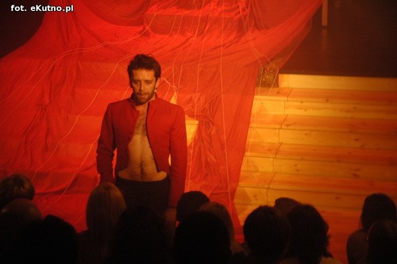 Kto zrozumiał w Kutnie Gyubala Wahazara? Matka.