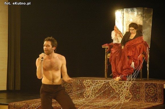 Kto zrozumiał w Kutnie Gyubala Wahazara? Matka.