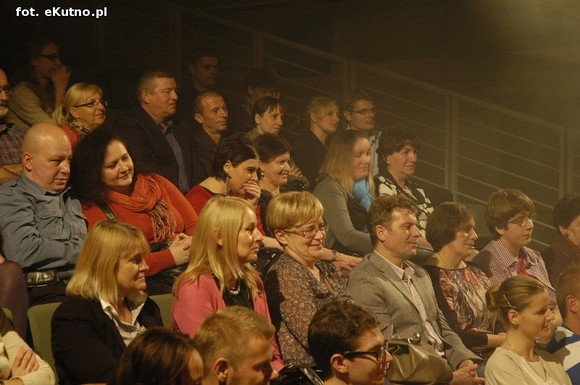 Kto zrozumiał w Kutnie Gyubala Wahazara? Matka.