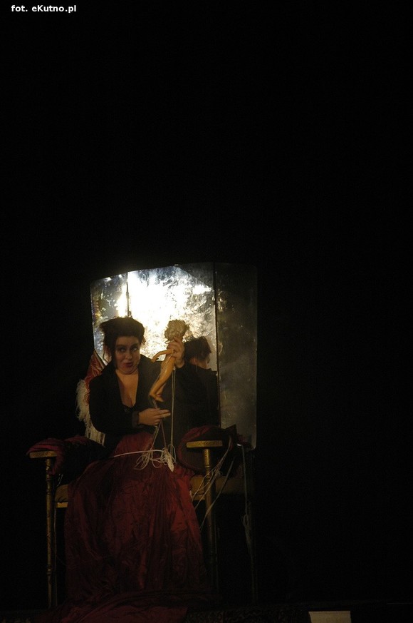 Kto zrozumiał w Kutnie Gyubala Wahazara? Matka.