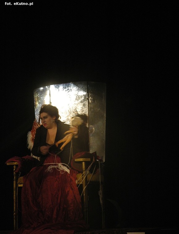 Kto zrozumiał w Kutnie Gyubala Wahazara? Matka.